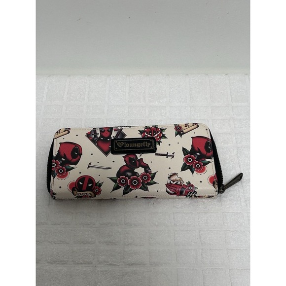 Loungefly Handbags - Loungefly Marvel Deadpool Tattoo Print Zip Around Wallet broken zipper